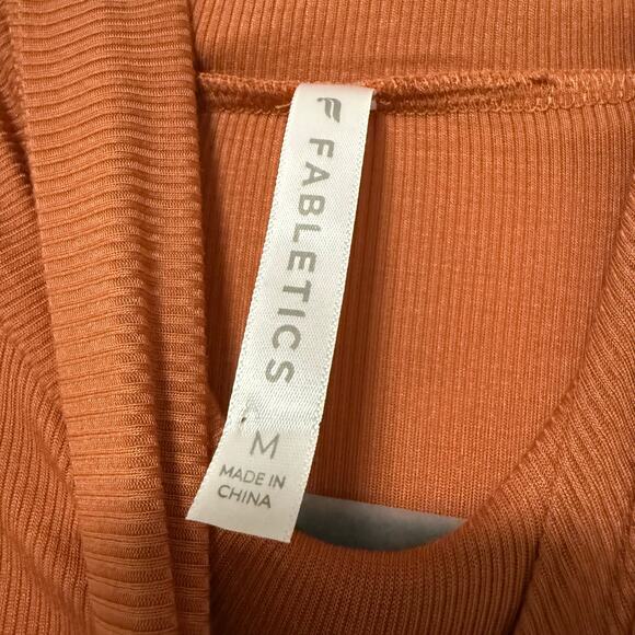 Fabletics Women's Long Sleeve Turtleneck Top Size Medium. - Picture 9 of 14